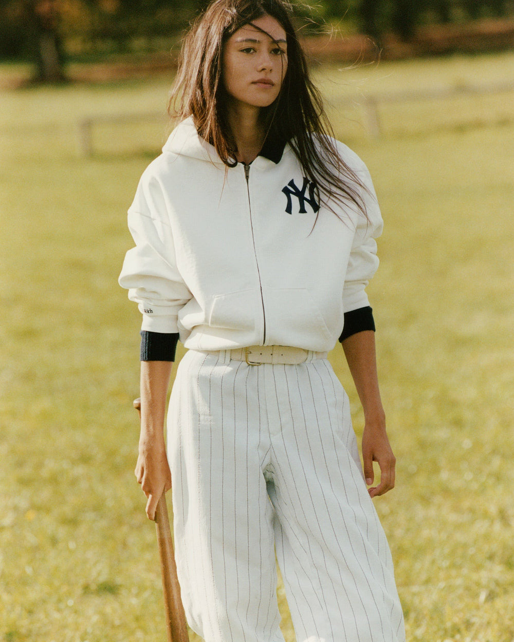 Heritage Yankees Serif Zip Hoodie - White/Navy Sporty & Rich For Sale