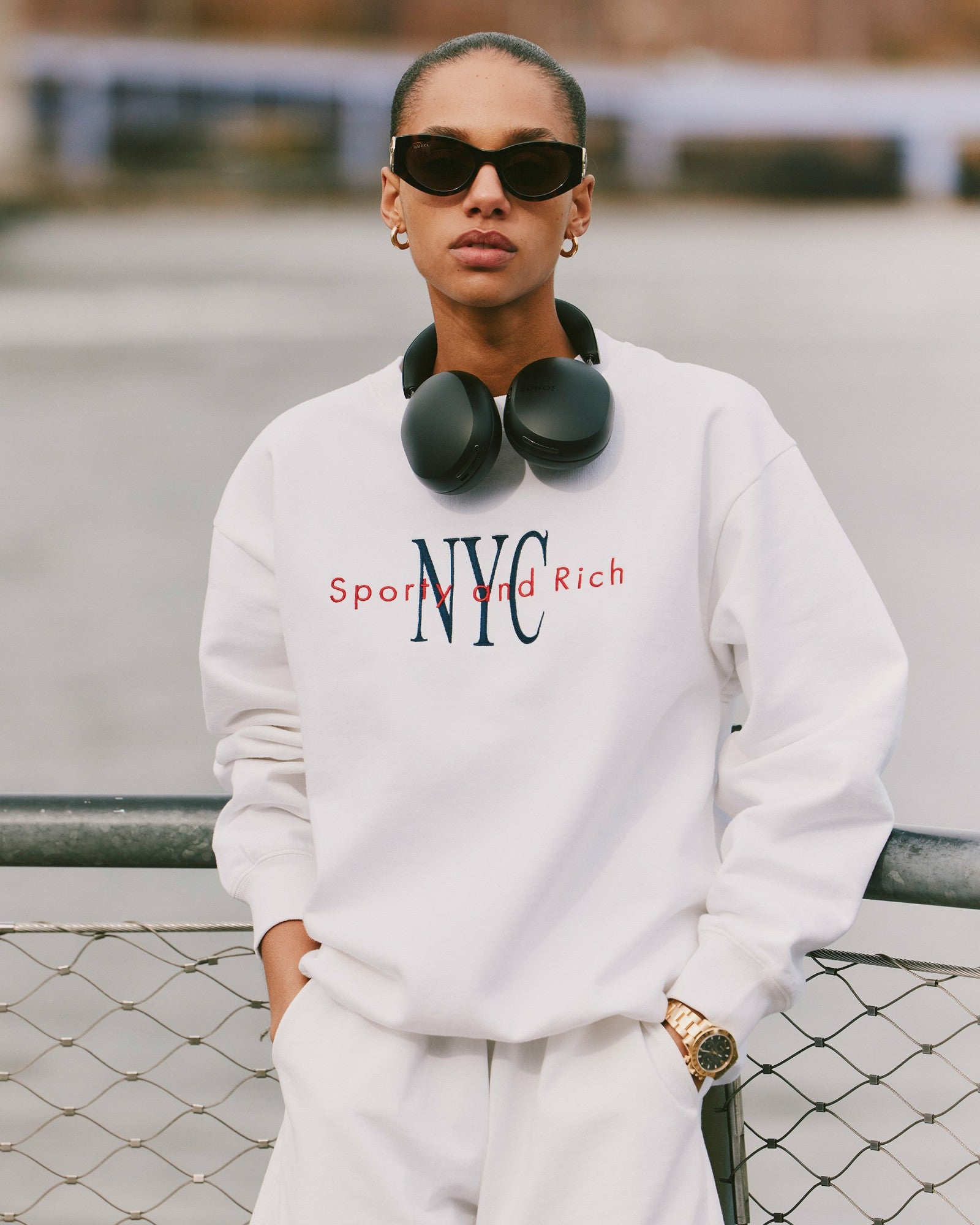 NY Minute Crewneck - White/Navy Sporty & Rich Sale