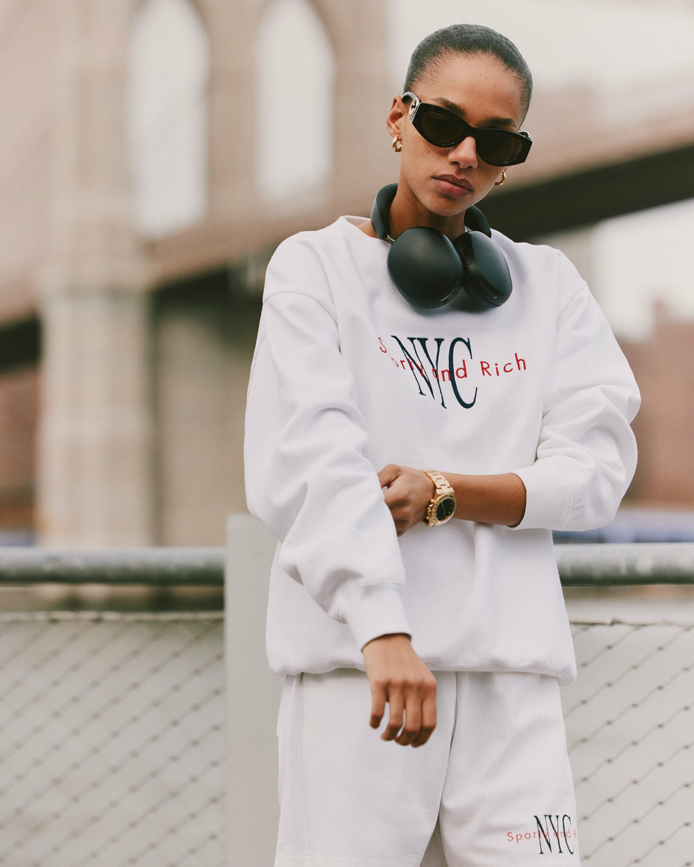 NY Minute Crewneck - White/Navy Sporty & Rich Sale