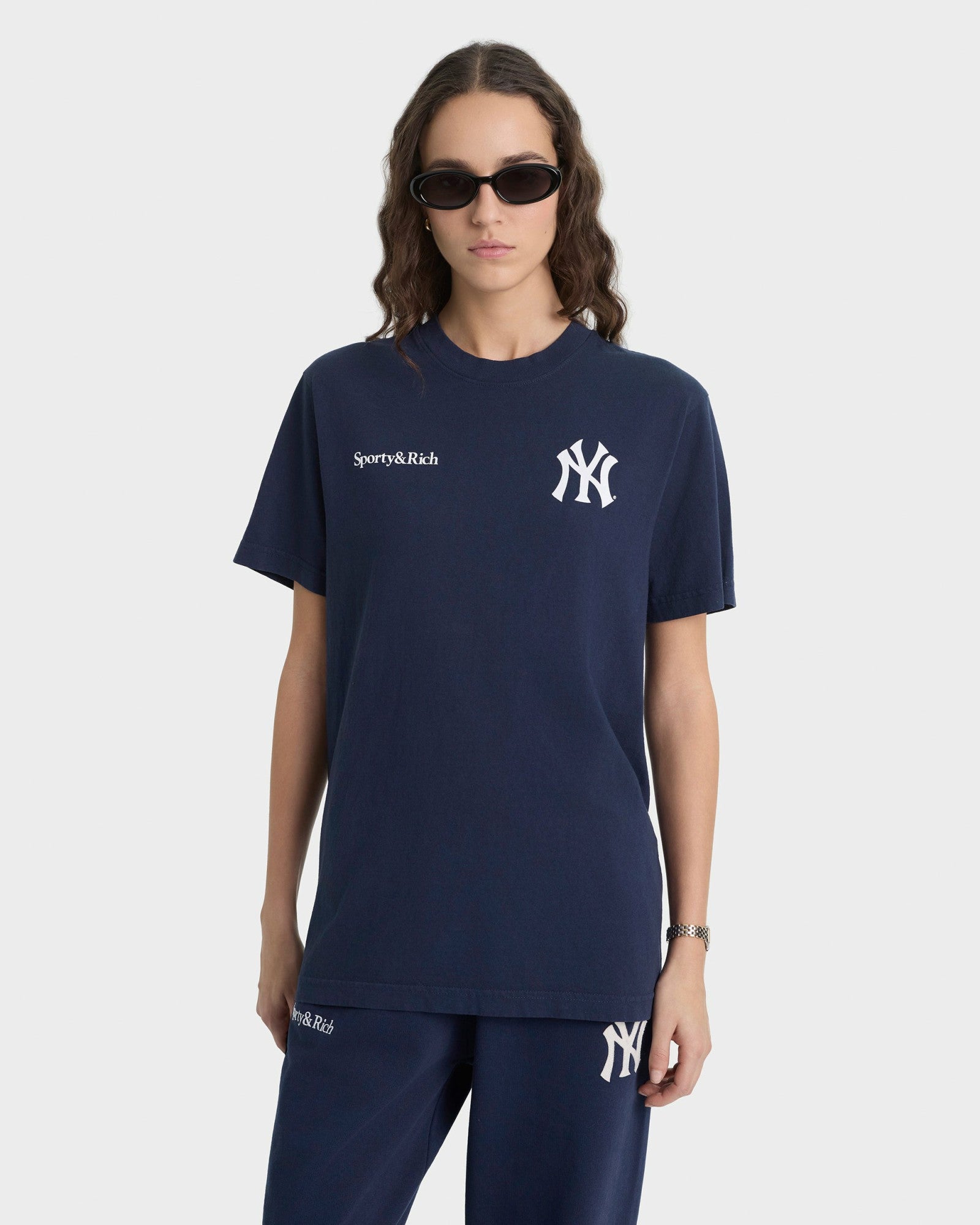 Yankees Curve T-Shirt - Navy/White Sporty & Rich For Sale