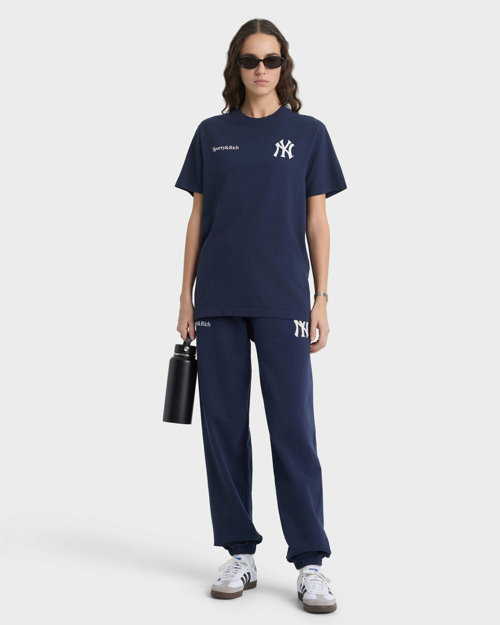 Yankees Curve T-Shirt - Navy/White Sporty & Rich For Sale