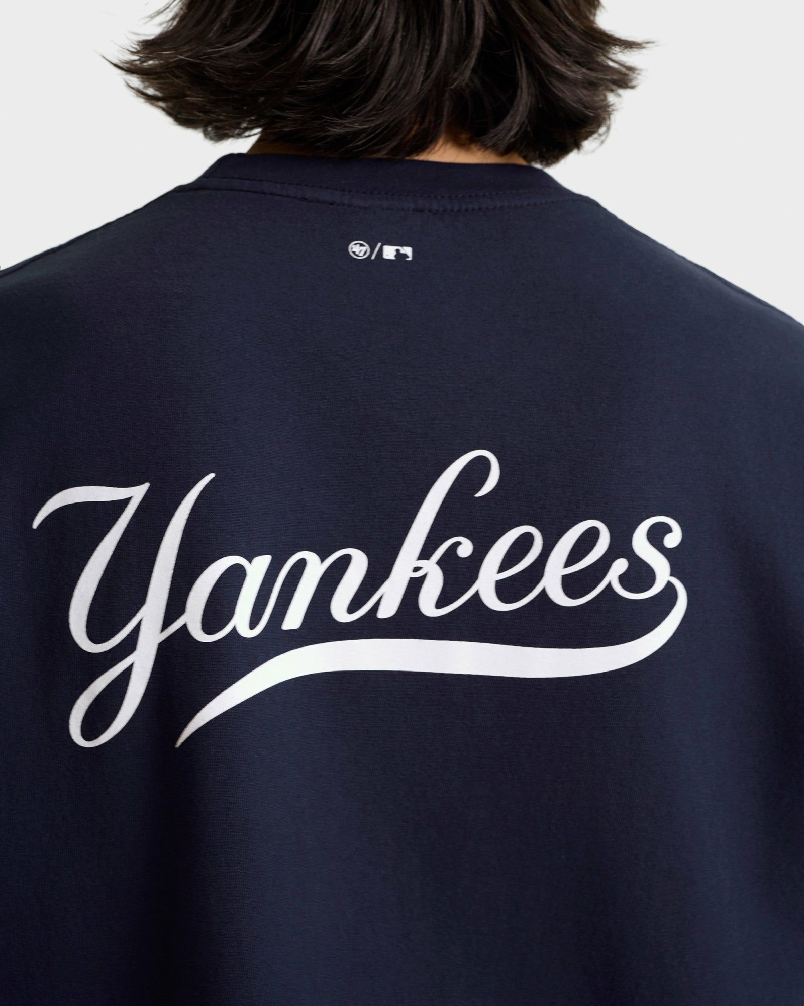 Yankees Curve T-Shirt - Navy/White Sporty & Rich For Sale