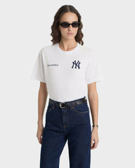 Yankees Curve T-Shirt - White/Navy Sporty & Rich US