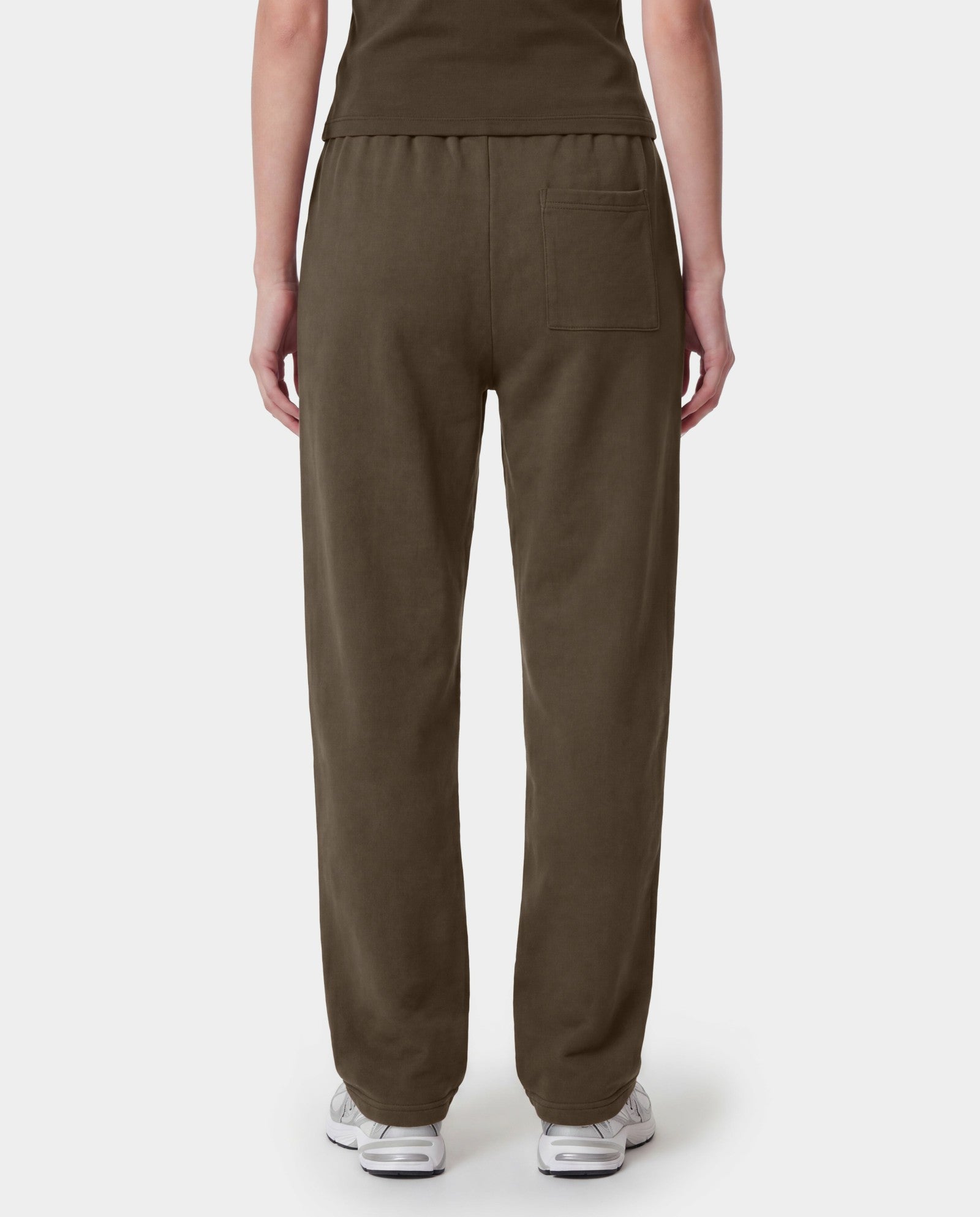 NY Crest Embroidered Wide Sweatpant - Sand Sporty & Rich Outlet
