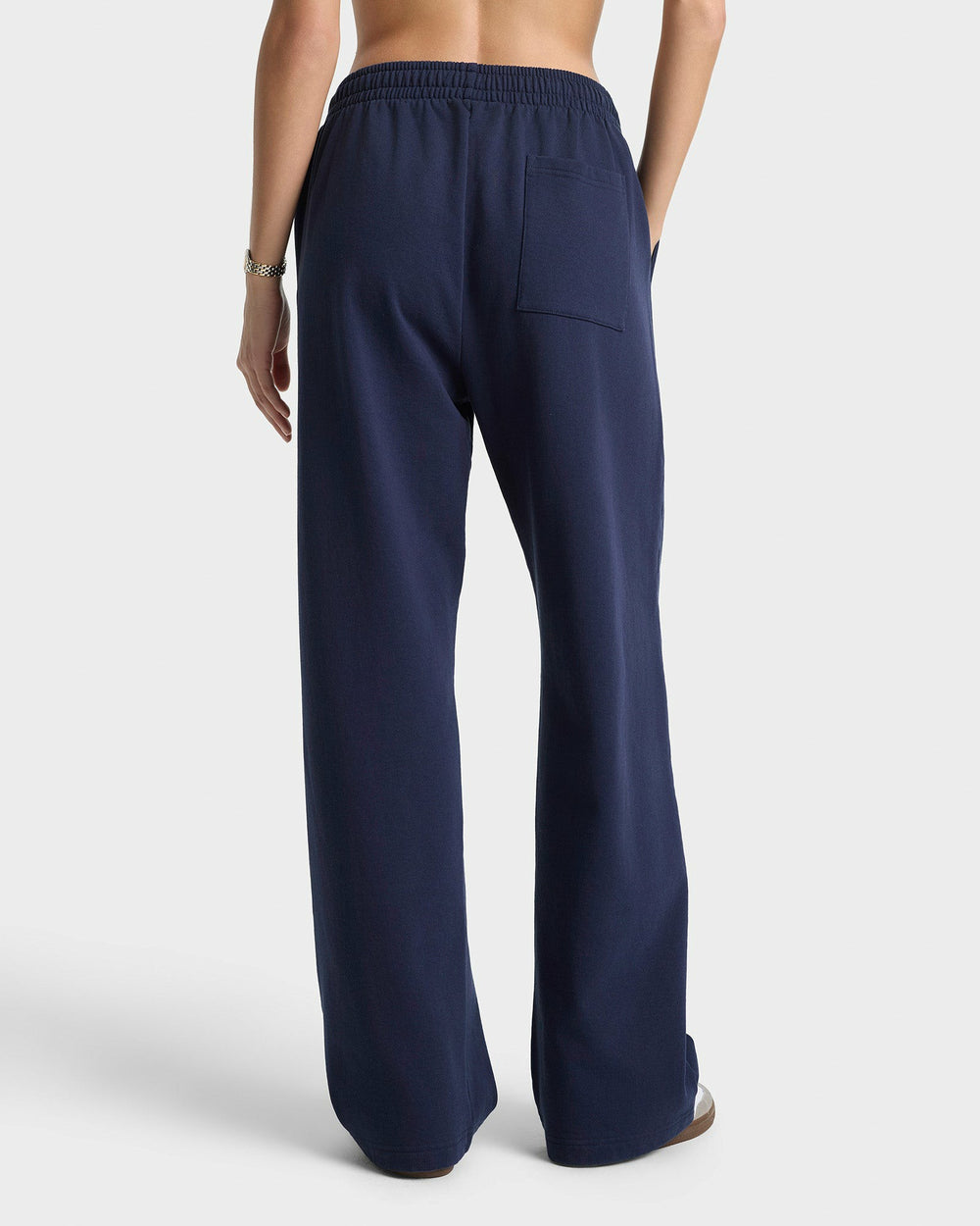 Yale Classic Wide Sweatpant - Navy/White Sporty & Rich Outlet