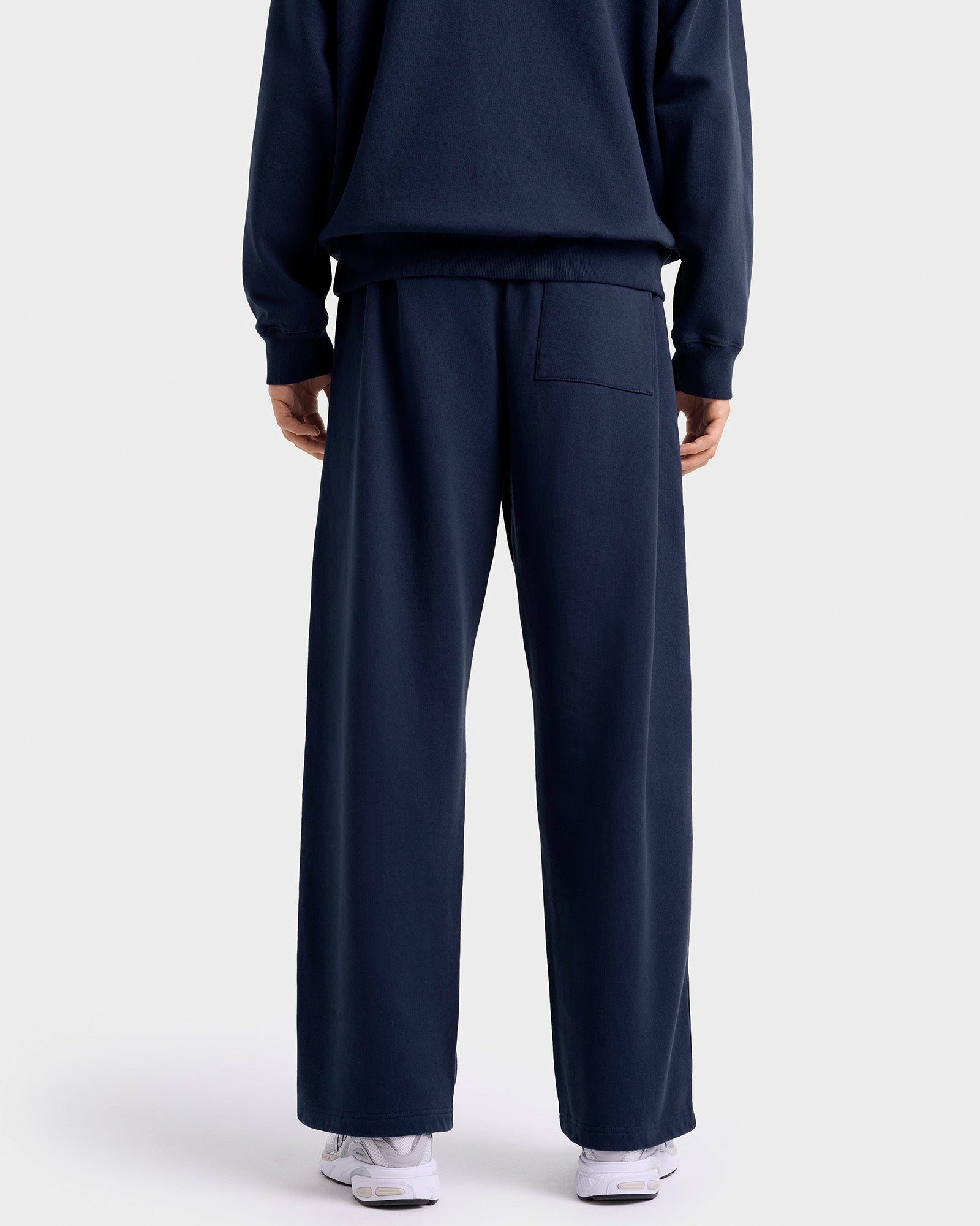 Yale Classic Wide Sweatpant - Navy/White Sporty & Rich Outlet