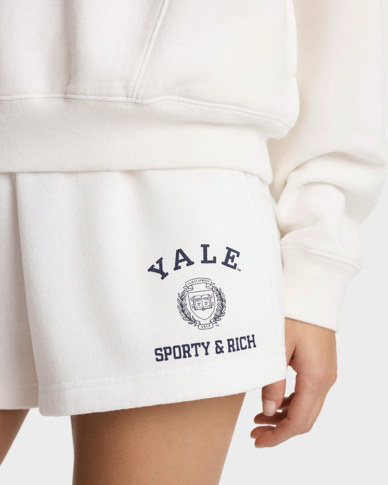 Veritas Soft Disco Short - White/Navy Sporty & Rich Sale