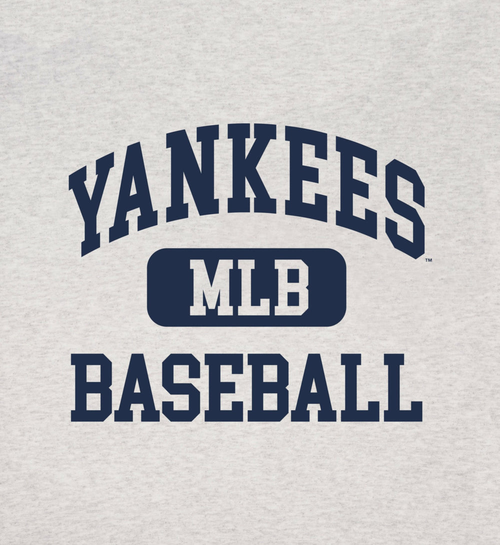 Yankees Ivy Gym Short - Heather Gray/Navy Sporty & Rich Discount