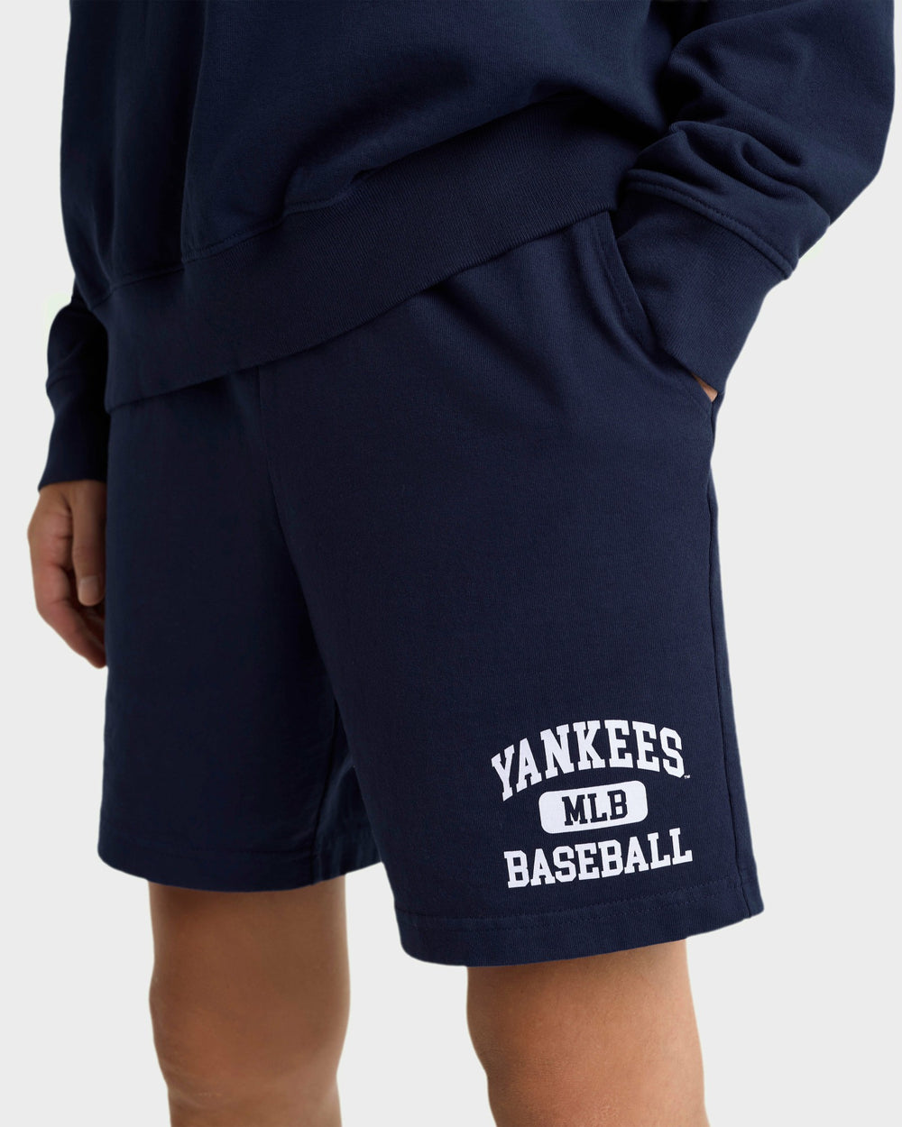 Yankees Ivy Gym Short - Navy/White Sporty & Rich US