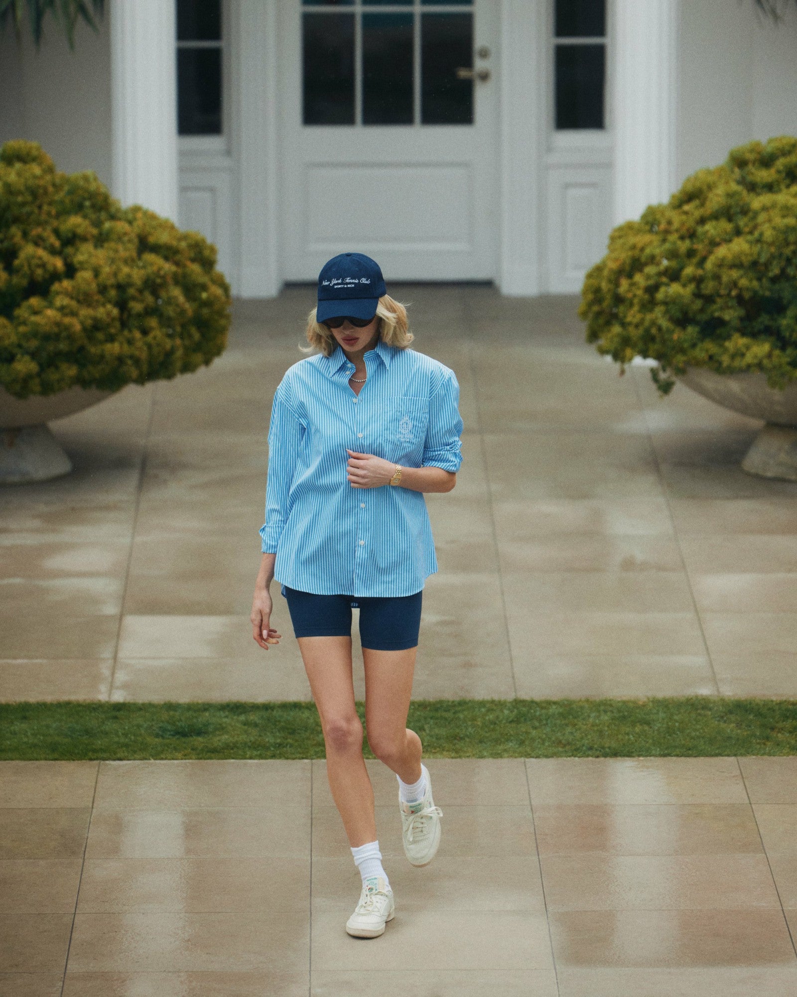 Crown Tennis Oversized Shirt - Light Blue Striped Sporty & Rich For Sale