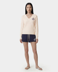 NY Crest V-Neck Cable Sweater - Ecru/Light Navy Sporty & Rich US