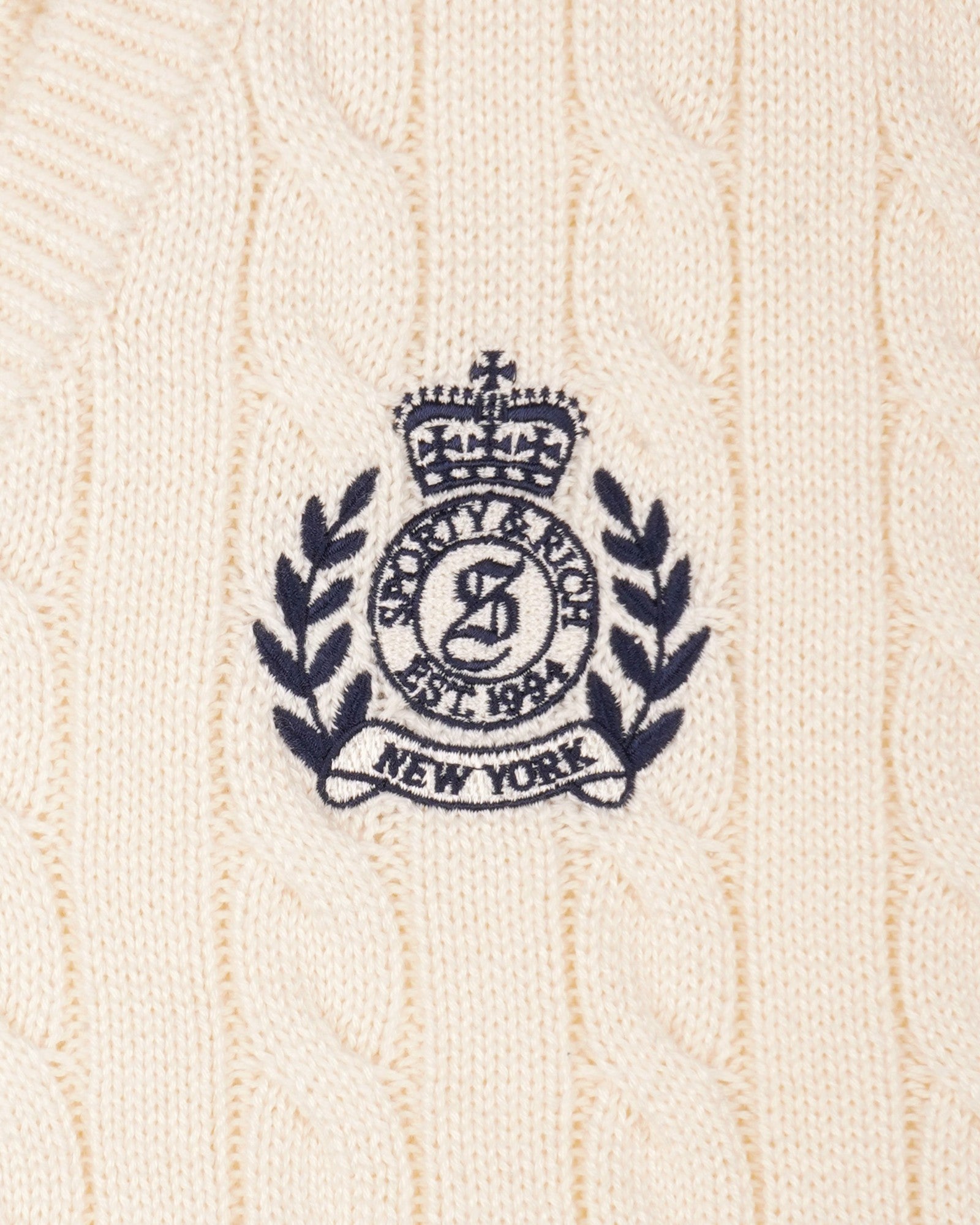 NY Crest V-Neck Cable Sweater - Ecru/Light Navy Sporty & Rich US