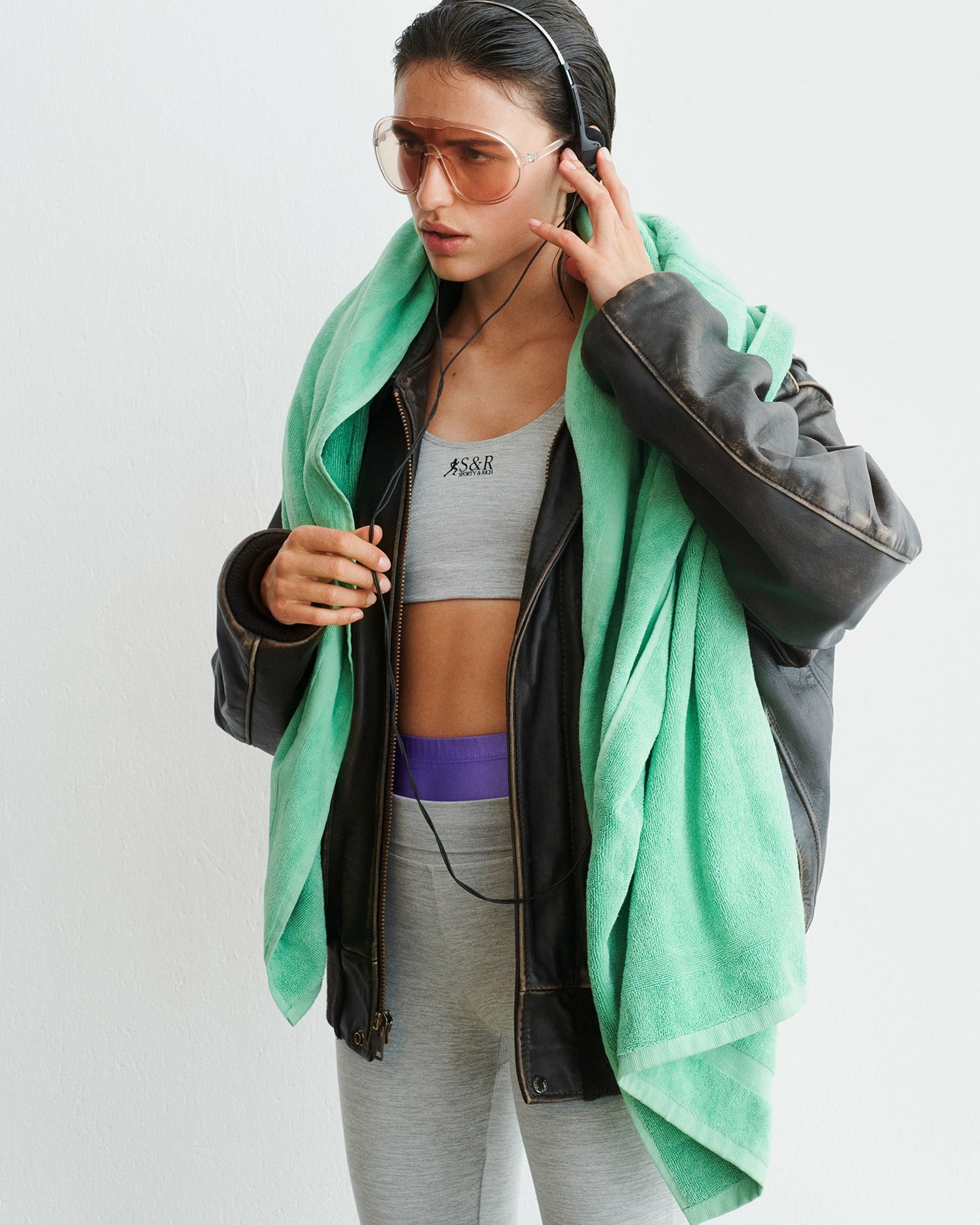 SR Runner Sports Bra - Heather Gray Sporty & Rich Sale