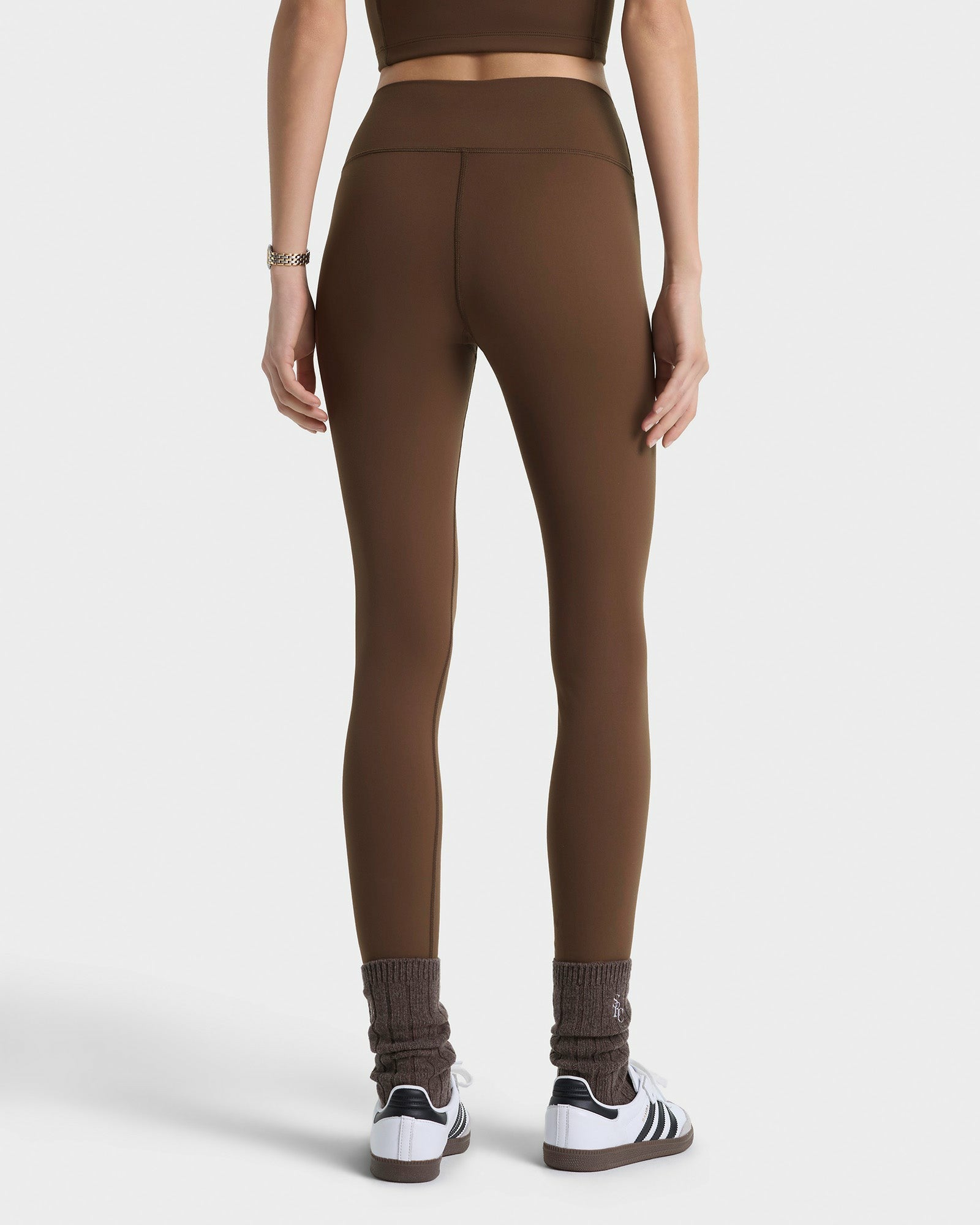 Serif Logo Legging - Toffee/White Sporty & Rich US