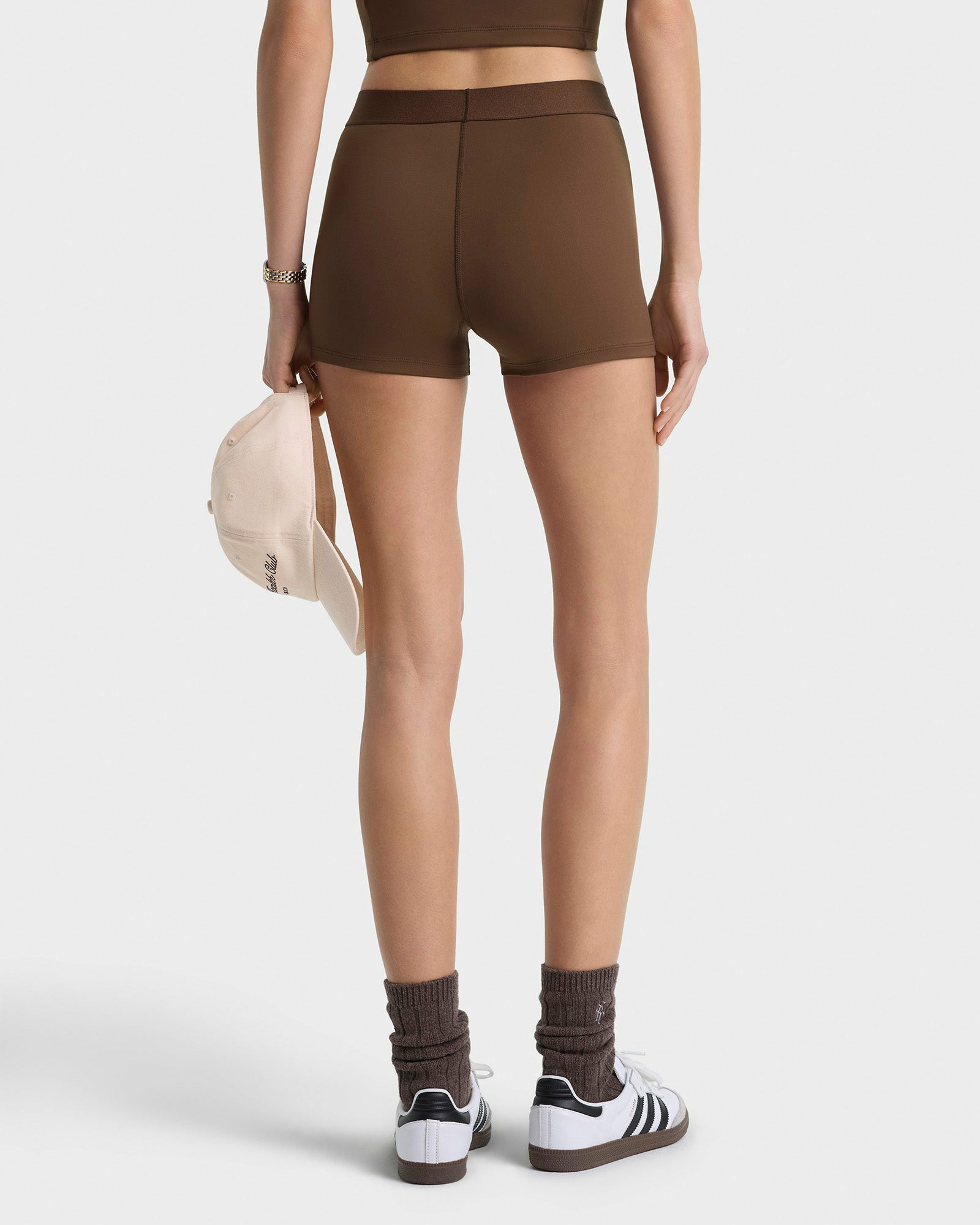 Serif Logo Active Short - Toffee/White Sporty & Rich Sale