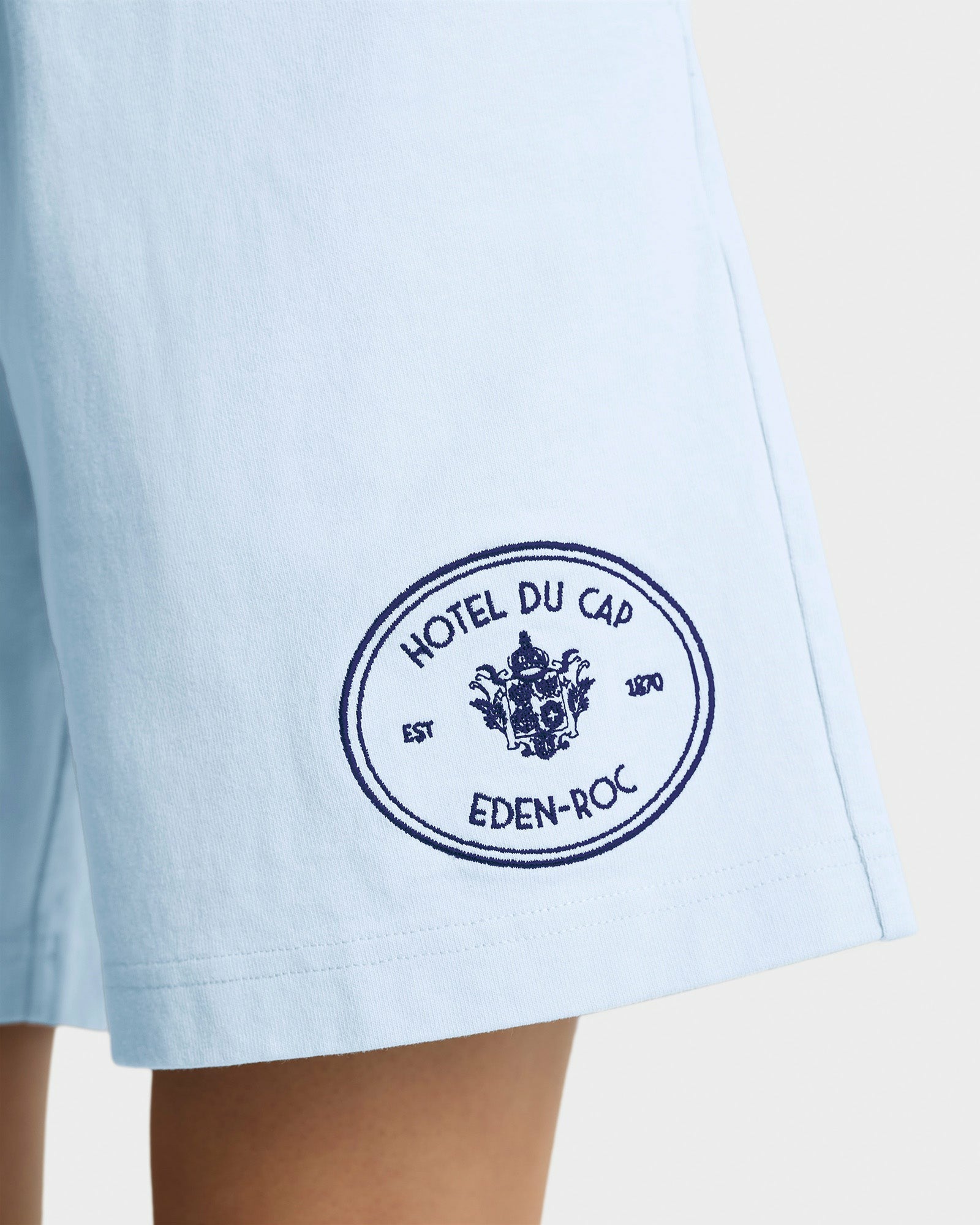 Eden Crest Gym Short - Ciel/Navy Sporty & Rich Discount