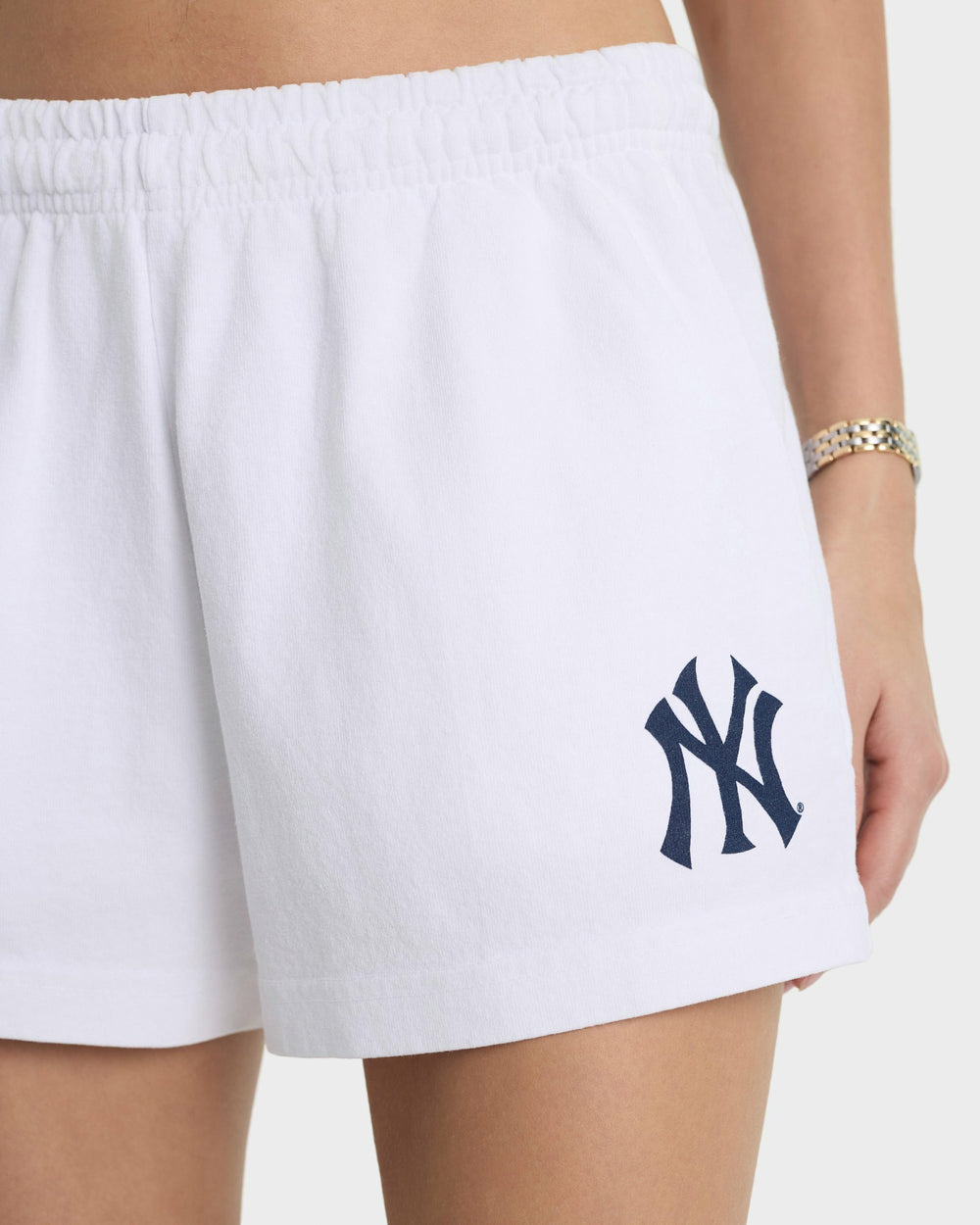 Heritage Yankees Serif Disco Short - White/Navy Sporty & Rich US